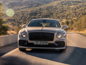 Bentley Flying Spur, 2024