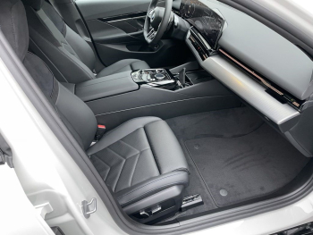 BMW 520i