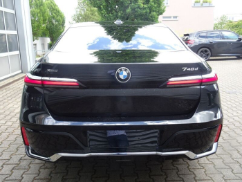 BMW 740d
