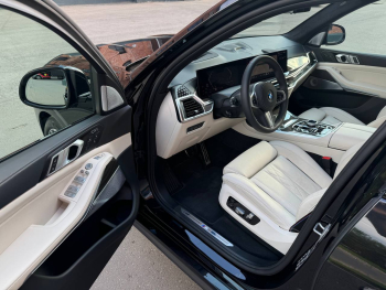 BMW X7 40d Black