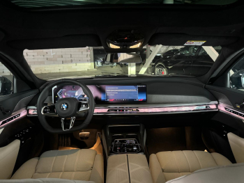 BMW 7 серии 740d xDrive VII (G70), 2025