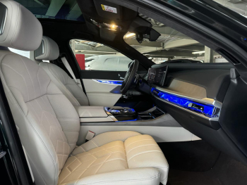 BMW 7 серии 740d xDrive VII (G70), 2025