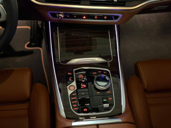 BMW X7 xDrive40d M Sport Pro Black Sapphire 2025