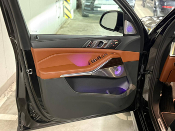 BMW X7 xDrive40d M Sport Pro Black Sapphire 2025