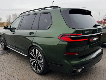 BMW X7 xDrive40d M Sport Pro Green 2025