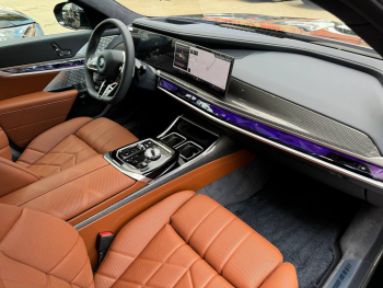 BMW 740d xDrive M-Sport_WBA21EJ090CV04155