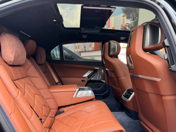 BMW 740d xDrive M-Sport_WBA21EJ090CV04155