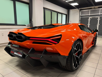 Lamborghini Revuelto AdPersonam