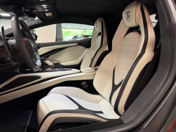 Lamborghini Revuelto AdPersonam