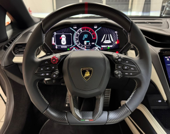 Lamborghini Revuelto AdPersonam
