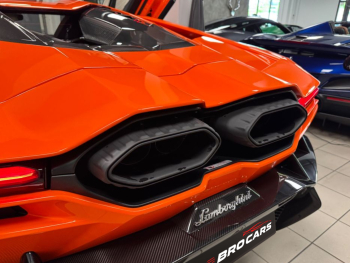 Lamborghini Revuelto AdPersonam