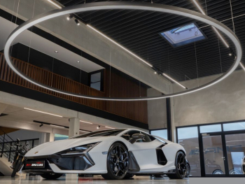 Lamborghini Revuelto