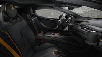 Lamborghini Revuelto Viola Pasifae