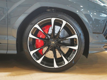 Lamborghini Urus S NEW MODEL Pano 3D-B&O Massage HUD