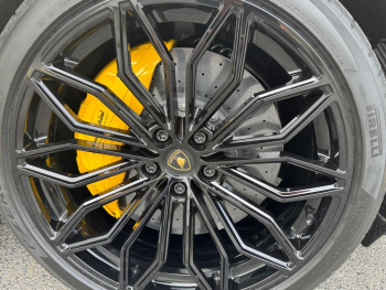 Lamborghini Urus 4.0 V8 SE PANO*B&O Sound