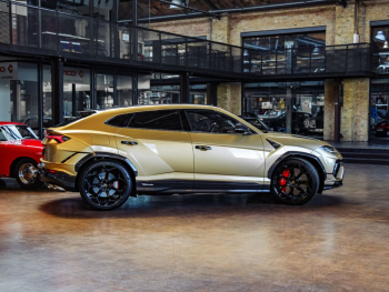 Lamborghini Urus Performante