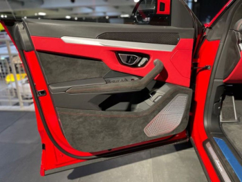 Lamborghini Urus S my25 Sport Voll StylePack BO Carbon