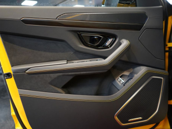 Lamborghini Urus SE STOCK CARBON Pano 360 PD25