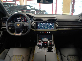 Lamborghini Urus SE STOCK CARBON Pano 360 PD25