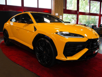 Lamborghini Urus SE STOCK CARBON Pano 360 PD25