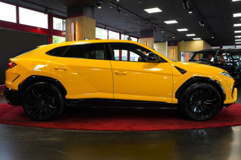 Lamborghini Urus SE STOCK CARBON Pano 360 PD25