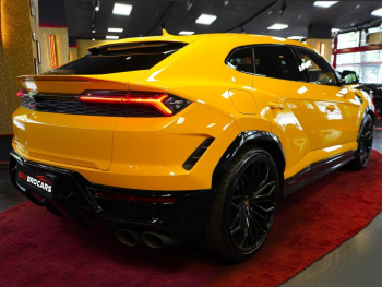 Lamborghini Urus SE STOCK CARBON Pano 360 PD25