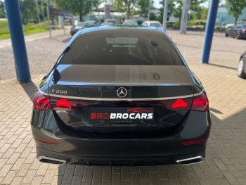 Mercedes-Benz E 200 AMG Black