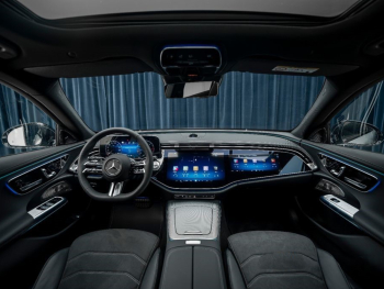 Mercedes-Benz E 220 d AMG Silver, салон