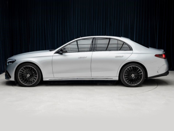 Mercedes-Benz E 220 d AMG Silver