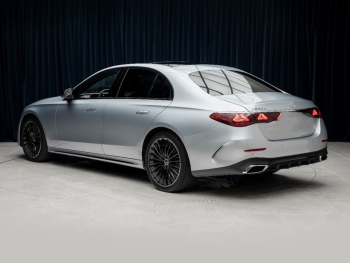 Mercedes-Benz E 220 d AMG Silver