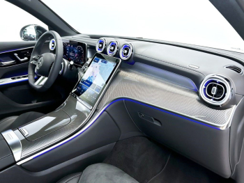 Mercedes-Benz GLC 200 AMG Coupe 4MATIC Premium Plus, white