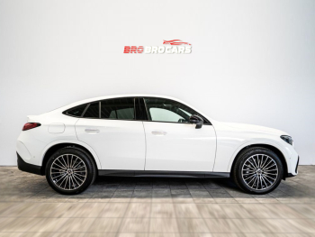Mercedes-Benz GLC 200 AMG Coupe 4MATIC Premium Plus, white