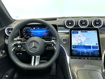 Mercedes-Benz GLC 200 AMG Coupe 4MATIC Premium Plus, white