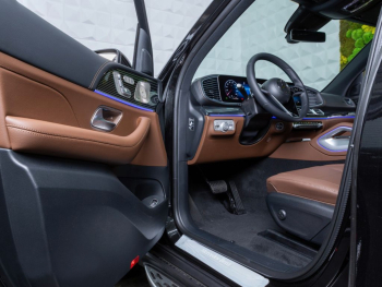 Mercedes-Benz GLE 300 d 4MATIC black