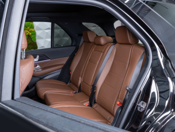 Mercedes-Benz GLE 300 d 4MATIC black