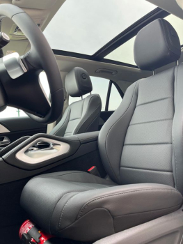 Mercedes-Benz GLE 300 d 4MATIC black