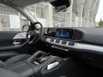 Mercedes-Benz GLE 300 d 4MATIC black