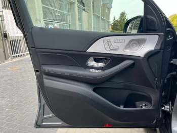 Mercedes-Benz GLE 300 d 4MATIC black