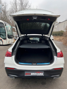 Mercedes-Benz GLE 300 d 4MATIC white