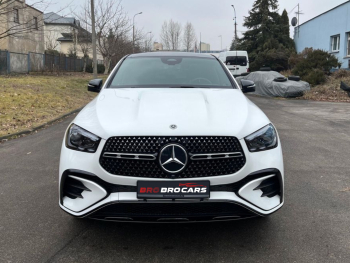 Mercedes-Benz GLE 300 d 4MATIC white