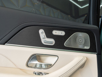 Mercedes-Benz GLS 450d green