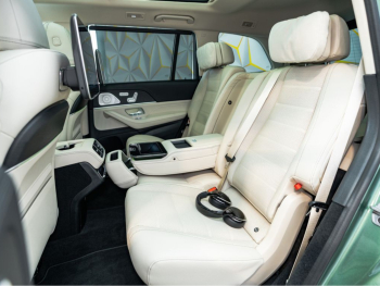 Mercedes-Benz GLS 450d green