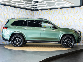 Mercedes-Benz GLS 450d green