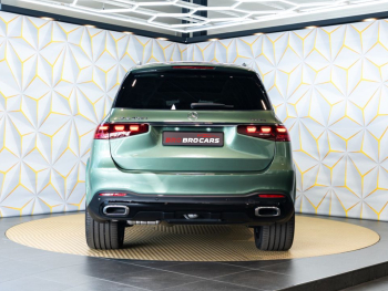 Mercedes-Benz GLS 450d green