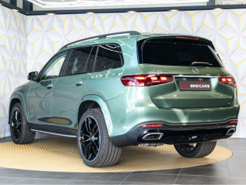 Mercedes-Benz GLS 450d white
