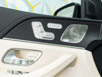 Mercedes-Benz GLS 450d green