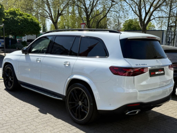 Mercedes-Benz GLS 450d white