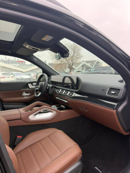 Mercedes-Benz GLS 450d black brown salon 2025
