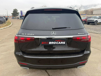 Mercedes-Benz GLS 450d black brown salon 2025