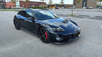 Porsche Taycan Sport